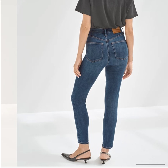 Aritzia Denim Forum Lola high rise skinny denim size 29 - soft and stretchy fit - Picture 3 of 9